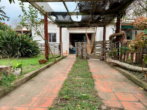Oportunidad. Venta De Casa A Una Cuadra De La Playa En Buena Zona De Balneario Buenos Aires