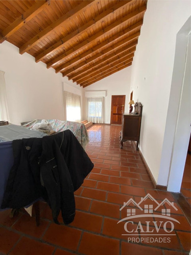 Imagen 2 de 14 de Casa. Buena Ubicacion. Lista Para Habitar