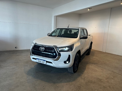 Toyota Hilux 2.8 Cd Srv 177cv 4x4