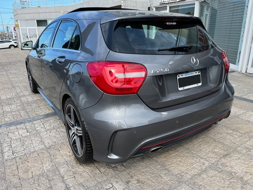 Imagen 8 de 25 de Mercedes Benz A250 Sport