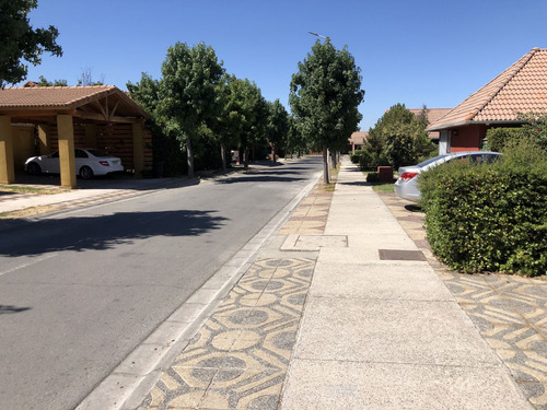 Vende Casa 4 Dorm, 3 Baños En Condominio Lo Herrera San Bern