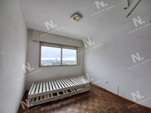 Imagen 7 de 8 de Vende Apartamento De 2 Dormitorios En Pleno Centro De Maldonado. - Maldonado Maldonado