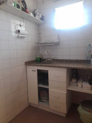 Importante Galpón/depósito Con Oficinas En Castelar Norte
