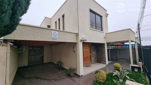Casa En Venta De 4 Dorm En Parque Lantaño, Chillán