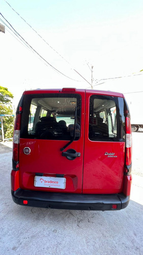 Imagem 4 de 6 de Doblo Essence 1.8 Flex 16v 5p