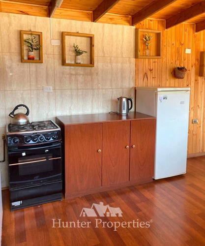 Casa En Venta De 2 Dorm, 1 Baño , Vista Al Valle , En Olmué