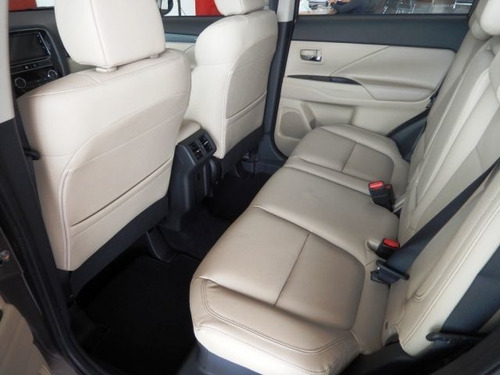 Imagem 10 de 12 de Mitsubishi Outlander Hpe-s 2.2 Di-d Awd, Oferta Exclusiva