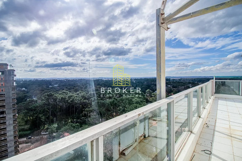 Venta Apartamento Punta Del Este Penthouse. Punta Del Este, Uruguay.