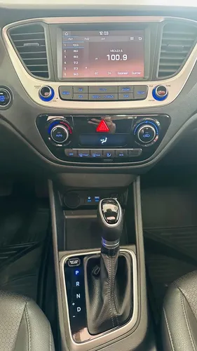 Hyundai Accent 1.6 Hb Gls At