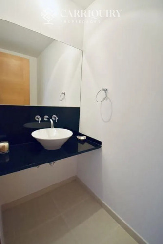 Apartamento En Alquiler Temporario Playa Mansa 2 Dormitorios Seasons Tower