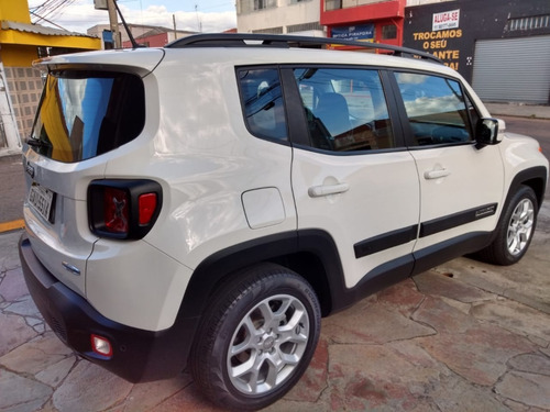 Imagem 4 de 12 de Jeep Renegade