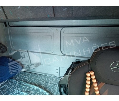 Imagem 14 de 14 de Caminhão Mercedes 2035 - 4x2 T
