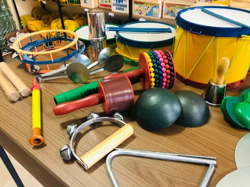 Bandinha Ritmica - Kit Com 20 Instrumentos Musicais