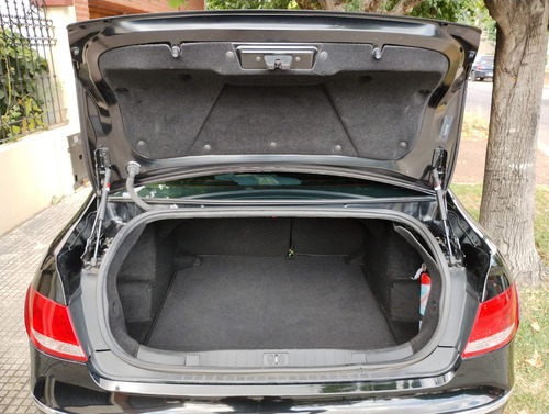 Peugeot 408 2.0 Allure 143cv