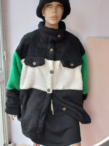 Imagen 3 de 6 de Camisaco Oversize Modelo West En Corderito ( Unisex )