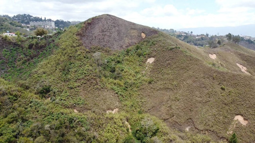 Imagen 1 de 4 de Extraordinario Terreno En Venta En San Antonio De Los Altos