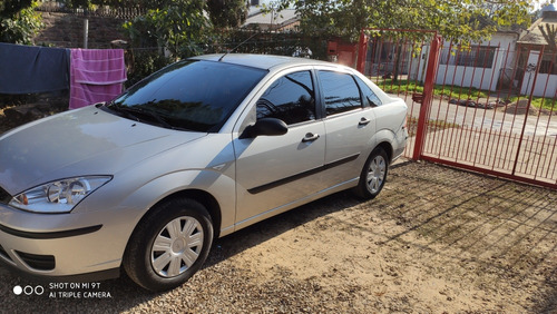 Ford Focus 1.6 Sedan One Edge Mp3