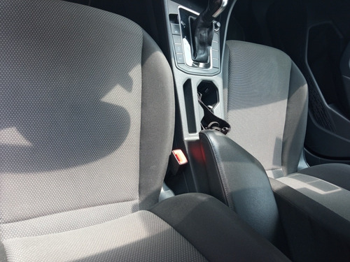 Imagen 10 de 15 de Volkswagen Jetta 2019 2.5 Comfortline Tiptronic At