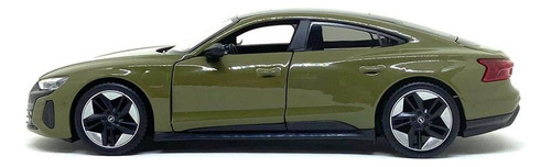 Coche en miniatura Audi Rs e-Tron Gt 2022 1:24 color verde oliva