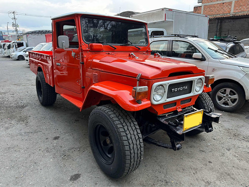 Toyota Land Cruiser Fj43