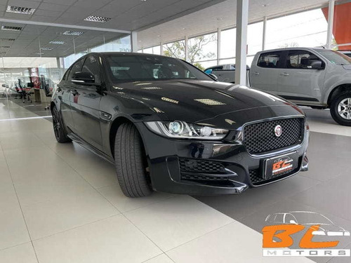 Imagem 4 de 15 de Jaguar Xe P250 R-sport