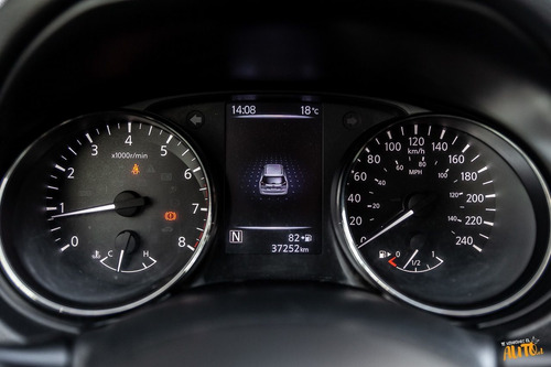 Imagen 10 de 14 de Nissan Xtrail 2.5 Sense 2018