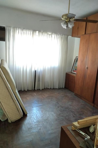 Imagen 9 de 16 de Venta Casa/ph 2 Dormitorios Y Cochera En 16 E/ 39 Y 40- La Plata
