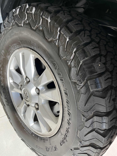 Imagen 6 de 22 de Toyota Land Cruiser 2012 4.5 200 V8 D4-d 235cv At