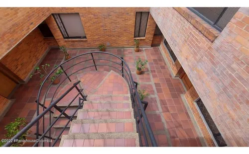 Comercial En Bogota Rah Co: 25-341