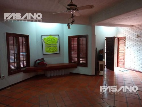 Imagen 5 de 16 de Quinta En Venta En Otamendi - Campana