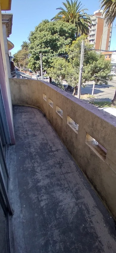 Imagen 9 de 19 de Venta Ph De Altos 1 Dormitorio Y Escritorio Jardin Balcon Brazo Oriental
