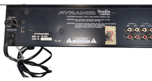 Mezclador Stereo Pyramid Studio Pro Pm4001 4 Channel Mix Equ (Usado)