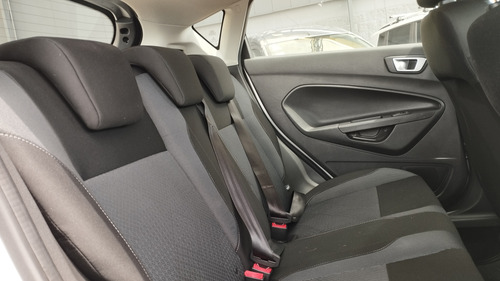 Ford Fiesta Kinetic 1.6 Se Carwestcaba