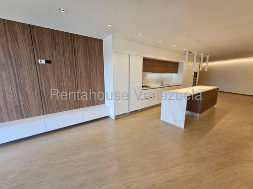 Apartamento Remodelado En Alquiler En Las Mercedes
