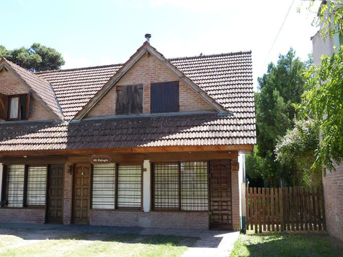 Imagen 2 de 13 de Venta Duplex 2 Dormitorios Villa Gesell Zona Centro