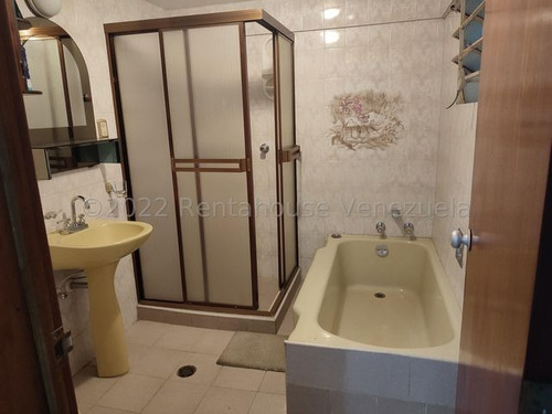 Gbf 25-16310 La Barraca Vendo Bella Y Amplia Casa Con Terreno Contácteme Ya.