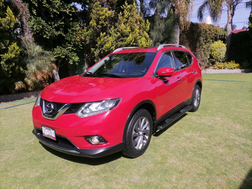 Nissan X-Trail 2.5 Exclusive 2 Row Mt