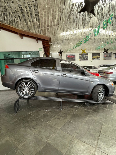 Lancer 2.0 16v 160cv Aut.