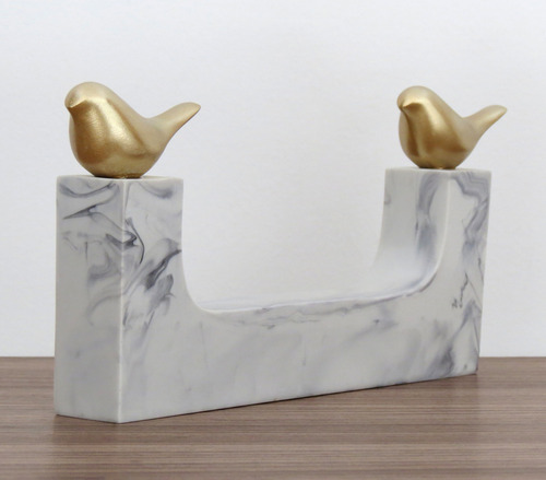 Set de 2 esculturas de pájaros de color mármol con oro moderno