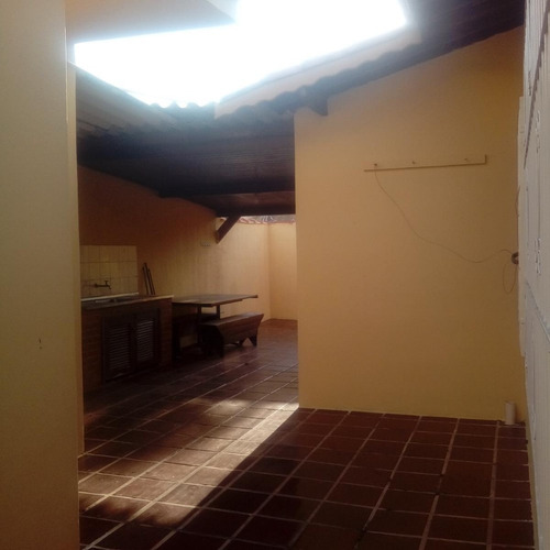 Imagem 12 de 14 de Casa A Venda Em Peruibe