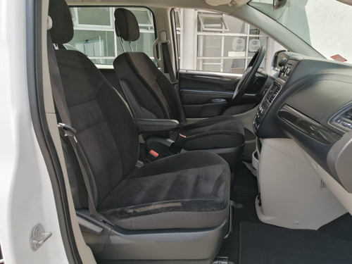 Imagen 12 de 15 de Dodge Grand Caravan 2019