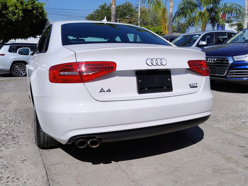 Audi A4 2.0 T Select Quattro 252hp Dsg