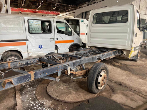Iveco Daily 40s14 Chasis Chocado Al Día Con 08
