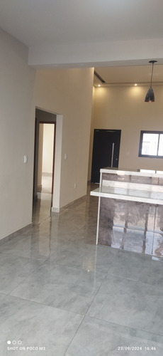 Casa Nova Com 3 Quartos Pé Direito Alto Cozinha Integrada