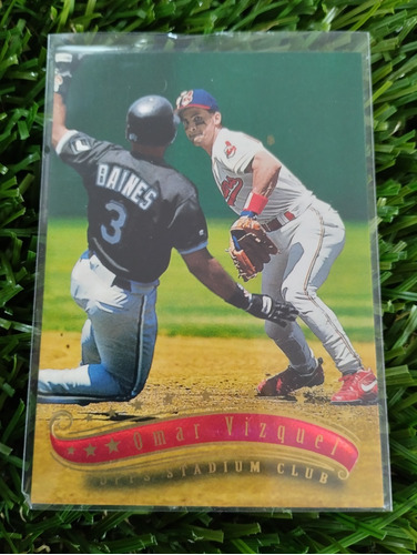 1997 Topps Omar Vizquel #124