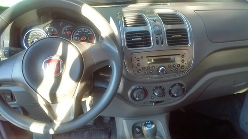 Fiat Grand Siena 1.6 Essence 115cv Pack Seguridad 2013