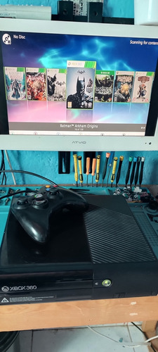 Xbox 360 Slim Con Rgh Dd 1 Tb . Juegos A Elegir Negro (Usado)