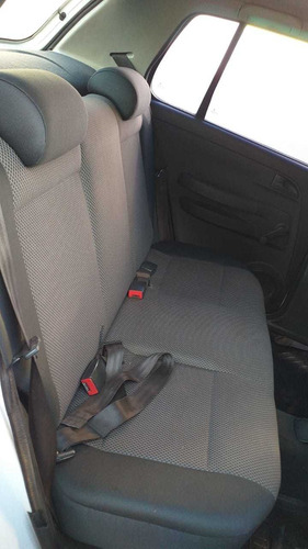 Volkswagen Fox 2005 1.6 Plus Total Flex 3p
