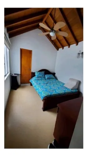 Rhbr-13770 Casa De 3 Niveles, Belen La Mota