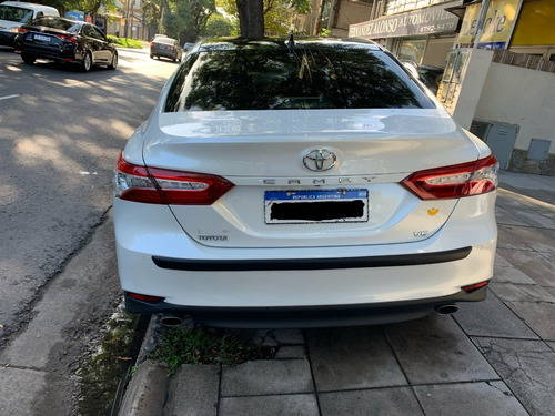 Toyota Camry 3.5 V6 At.